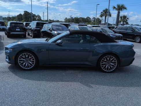 Used 2025 Ford Mustang GT Premium RWD image 7