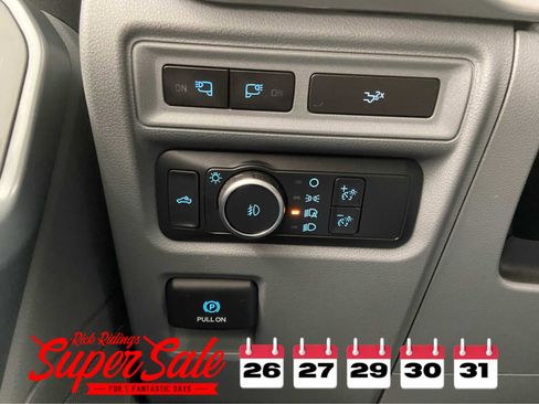 Used 2022 Ford F150 XLT w/ Equipment Group 302A High image 38