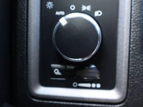 Used 2018 RAM 3500 Tradesman w/ Chrome Appearance Group AWD/4WD image 29