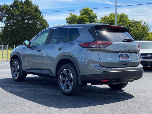 New 2026 Nissan Rogue SV image 6