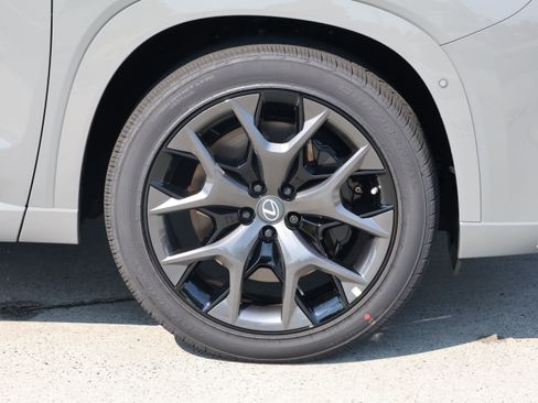 New 2026 Lexus TX 500h AWD image 11