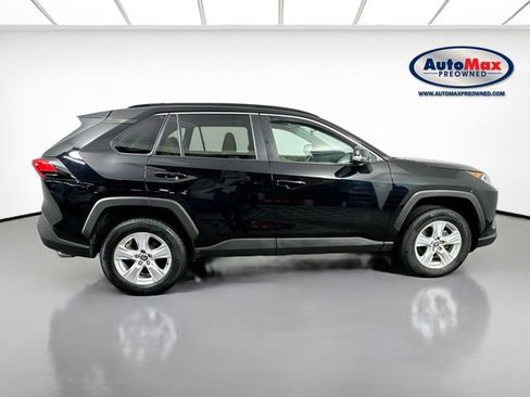 Used 2021 Toyota RAV4 XLE w/ Convenience Package image 10