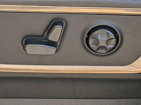 Used 2022 RAM 1500 Limited w/ Trailer Tow Group image 16