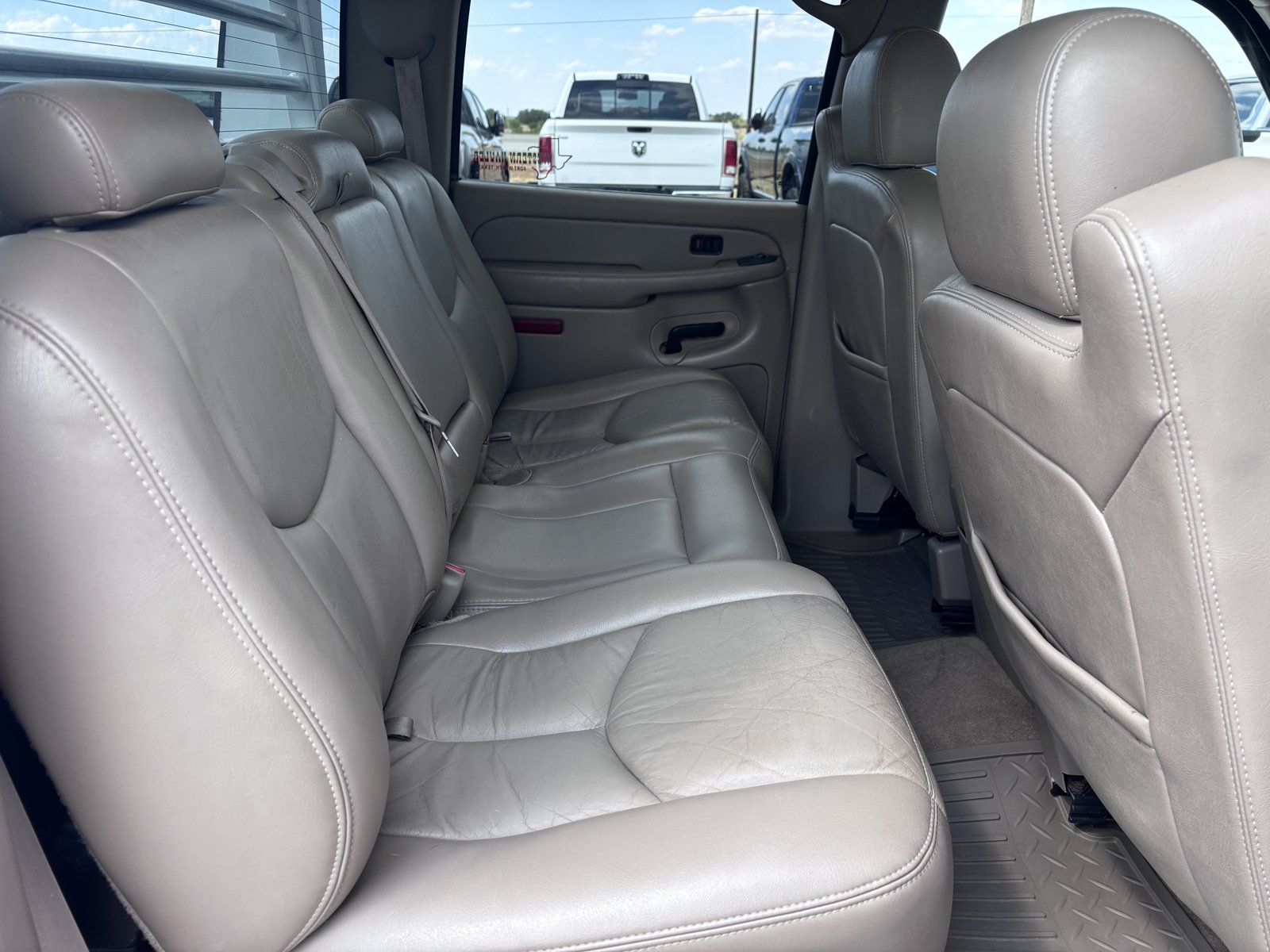 Used 2007 Chevrolet Silverado 3500 LT w/ Heavy-Duty Power Package RWD image 17