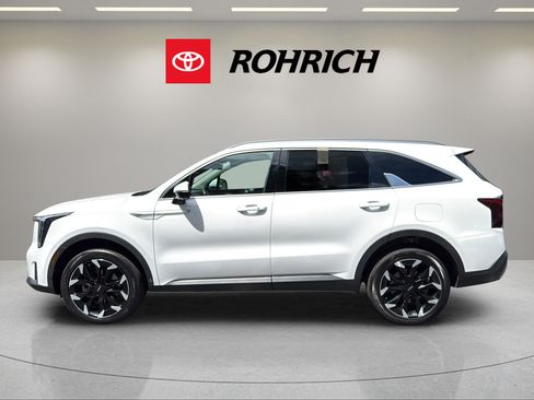 Used 2025 Kia Sorento EX AWD/4WD image 9
