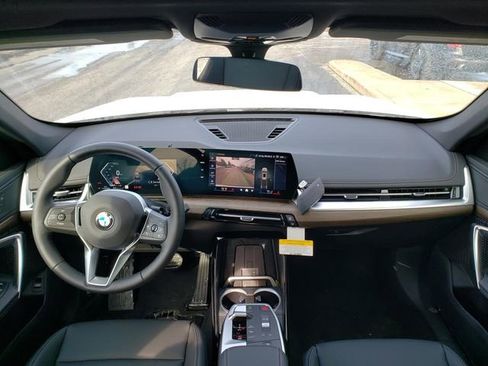 New 2026 BMW X1 xDrive28i w/ Convenience Package image 15