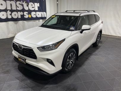 Used 2021 Toyota Highlander XLE