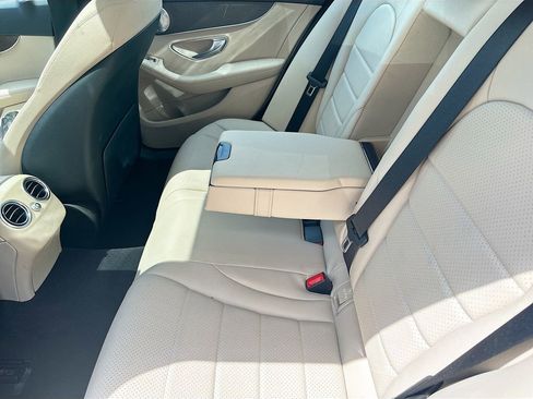 Used 2020 Mercedes-Benz C 300 Sedan image 24