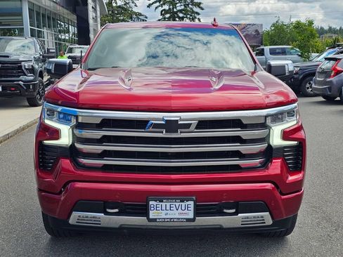 Used 2023 Chevrolet Silverado 1500 High Country w/ High Country Premium Package AWD/4WD image 8