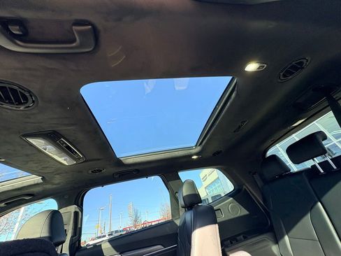 Used 2024 Kia Telluride SX Prestige X-Line image 17