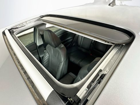 Certified 2023 Hyundai Elantra Limited FWD image 22