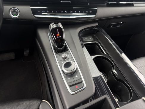 Used 2022 Cadillac Escalade Sport w/ Touring Package AWD/4WD image 15