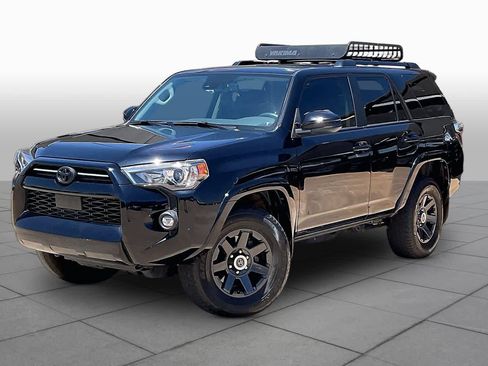Used 2022 Toyota 4Runner Trail Special Edition AWD/4WD image 3