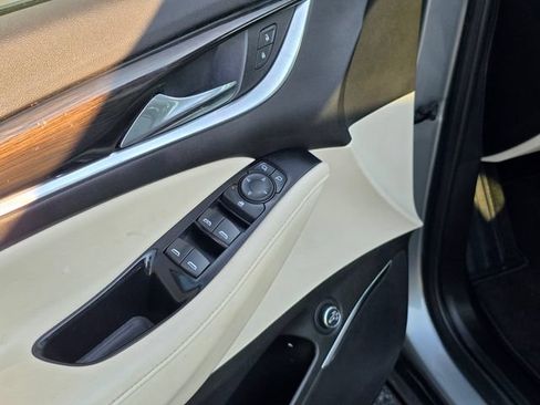 Used 2023 Buick Enclave Essence w/ Experience Buick Package FWD image 21