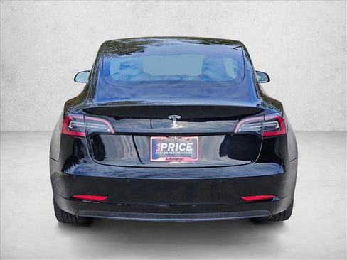 Used 2020 Tesla Model 3 Standard Range Plus image 6