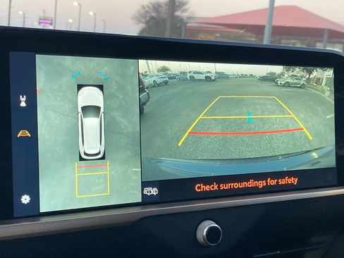 Certified 2025 Toyota Crown Signia w/ Advanced Technology Package image 22