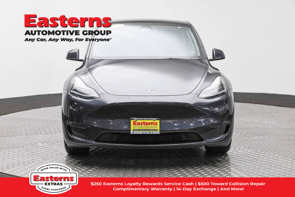 Used 2024 Tesla Model Y Long Range AWD/4WD image 3