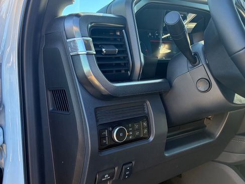 New 2026 Ford F250 Platinum image 12