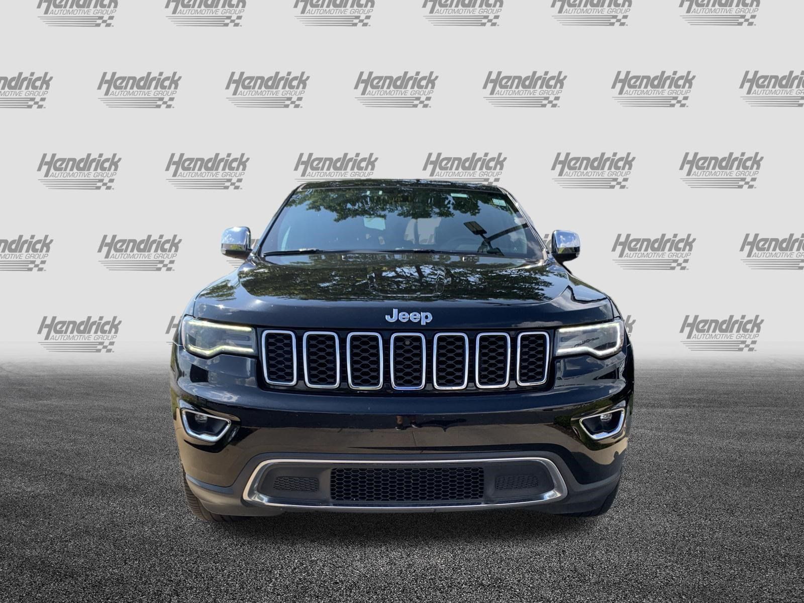 Used 2017 Jeep Grand Cherokee Limited w/ Luxury Group II AWD/4WD image 3