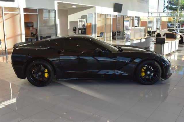 Used 2017 Chevrolet Corvette Stingray Coupe w/ 2LT Preferred Equipment Group RWD image 4