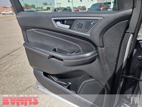 Used 2024 Ford Edge Titanium AWD/4WD image 17