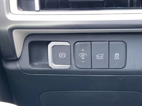 Used 2024 Hyundai Santa Fe SEL FWD image 16