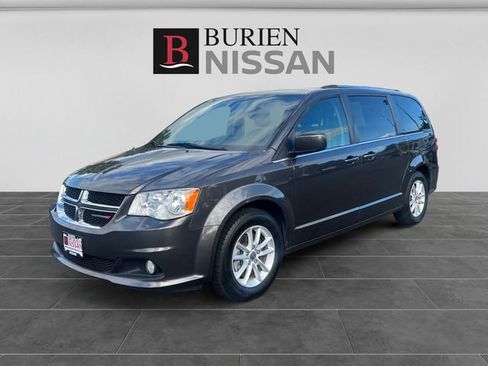 Used 2019 Dodge Grand Caravan SXT FWD image 1