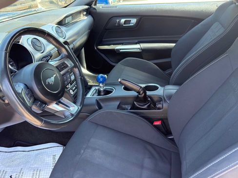 Used 2018 Ford Mustang GT RWD image 11