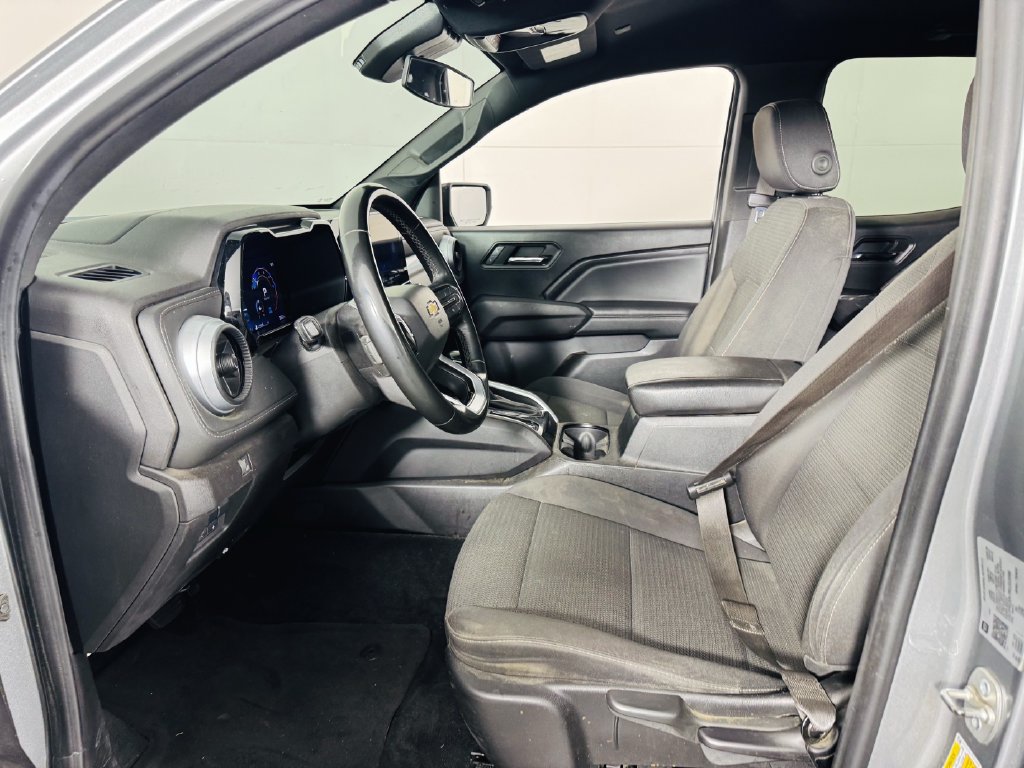 Used 2024 Chevrolet Colorado LT RWD image 10