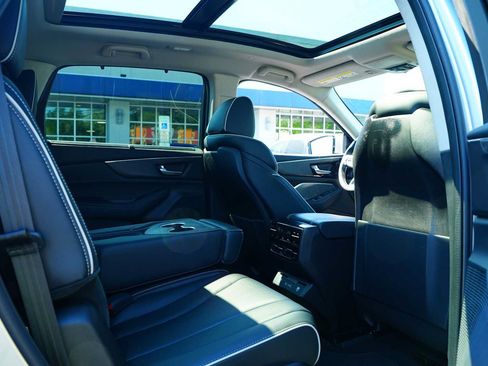 Certified 2024 Acura MDX SH-AWD w/ Advance Package image 30
