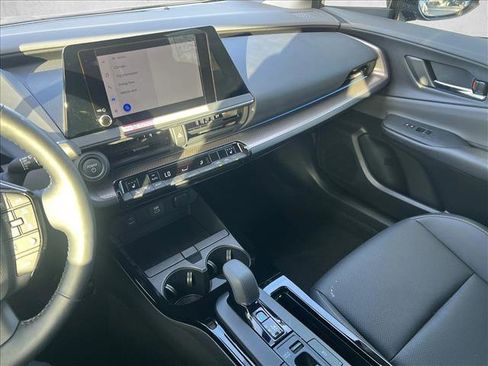 Certified 2025 Toyota Prius XLE image 15