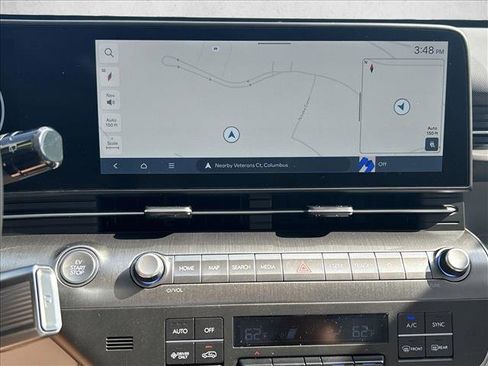 Used 2024 Hyundai Kona SEL image 11