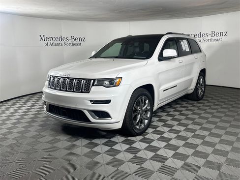 Used 2021 Jeep Grand Cherokee Summit image 3