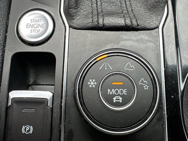 Used 2021 Volkswagen Atlas SEL AWD/4WD image 10