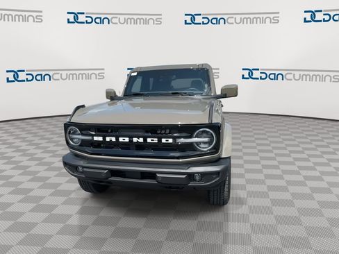 New 2026 Ford Bronco Outer Banks AWD/4WD image 3