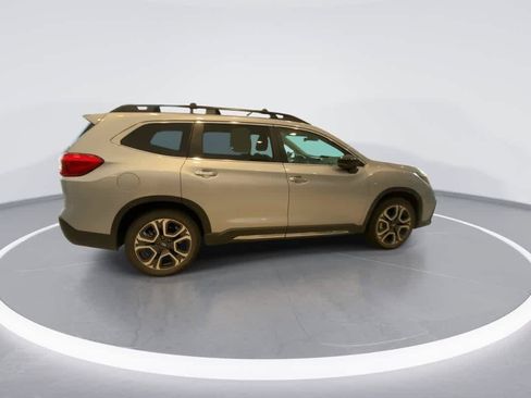 Used 2024 Subaru Ascent Touring AWD/4WD image 9