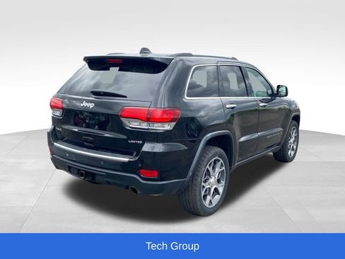 Used 2022 Jeep Grand Cherokee Limited w/ Technology Group AWD/4WD image 3