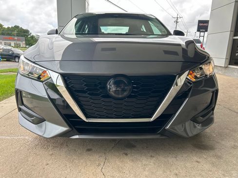 Used 2022 Nissan Sentra SV FWD image 3