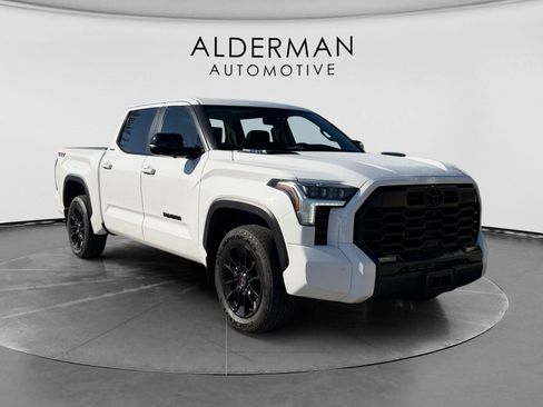 Used 2024 Toyota Tundra Limited w/ TRD Off-Road Package AWD/4WD image 7