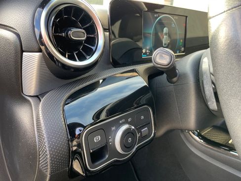 Used 2019 Mercedes-Benz A 220 image 36