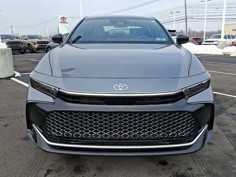 New 2026 Toyota Crown Platinum image 2