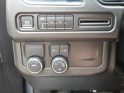 Used 2024 Chevrolet Tahoe LT RWD image 26