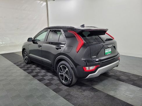 Used 2023 Kia Niro EX image 5