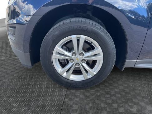 Used 2017 Chevrolet Equinox LS FWD image 14