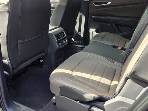 New 2026 Volkswagen Atlas SEL AWD/4WD image 9
