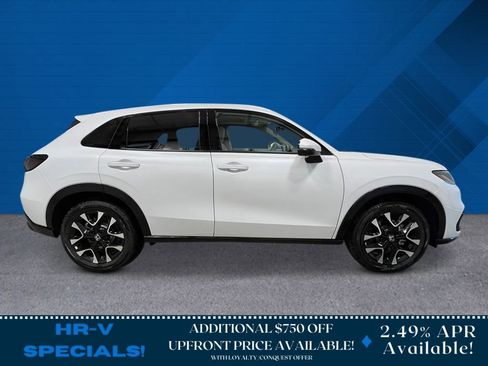 New 2026 Honda HR-V EX-L image 2