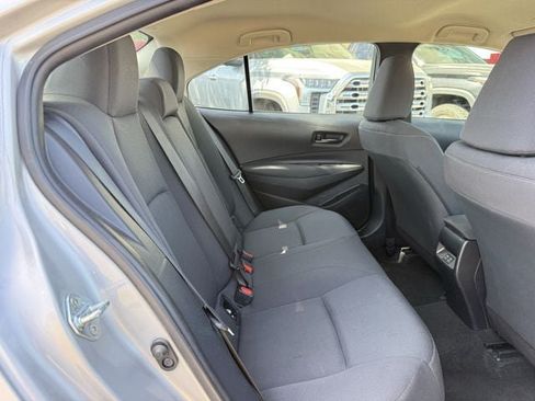 Used 2024 Toyota Corolla LE FWD image 31