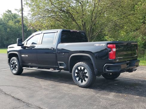 Used 2020 Chevrolet Silverado 2500 Custom w/ Custom Value Package AWD/4WD image 5