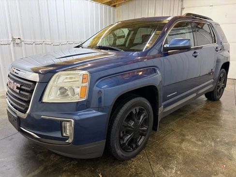 Used 2017 GMC Terrain SLE image 3