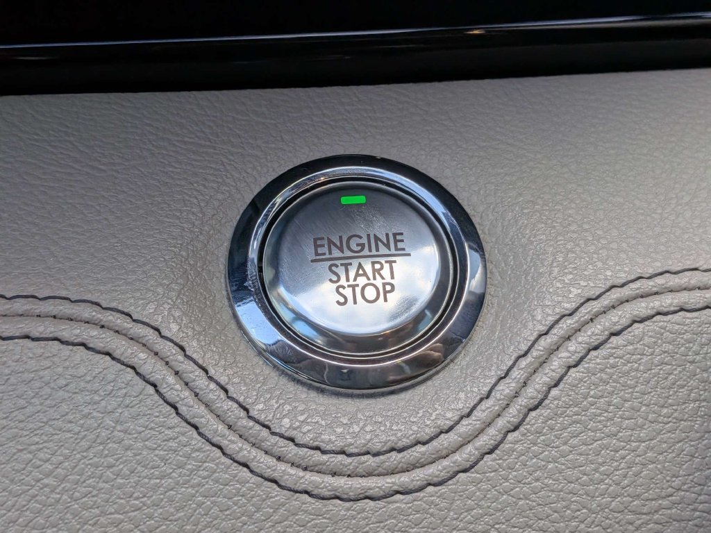 Used 2023 Lincoln Navigator Reserve w/ Monochromatic Package RWD image 31